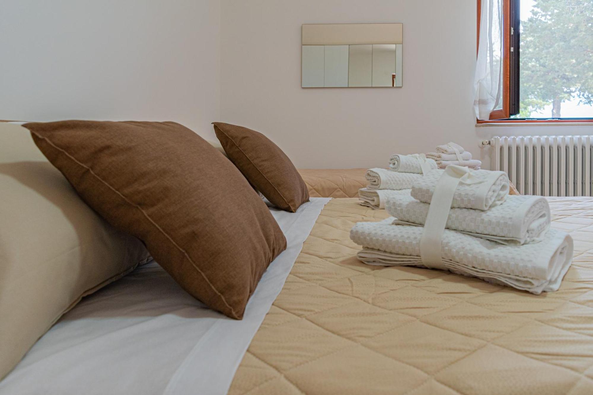Country Home Crispiano Luaran gambar