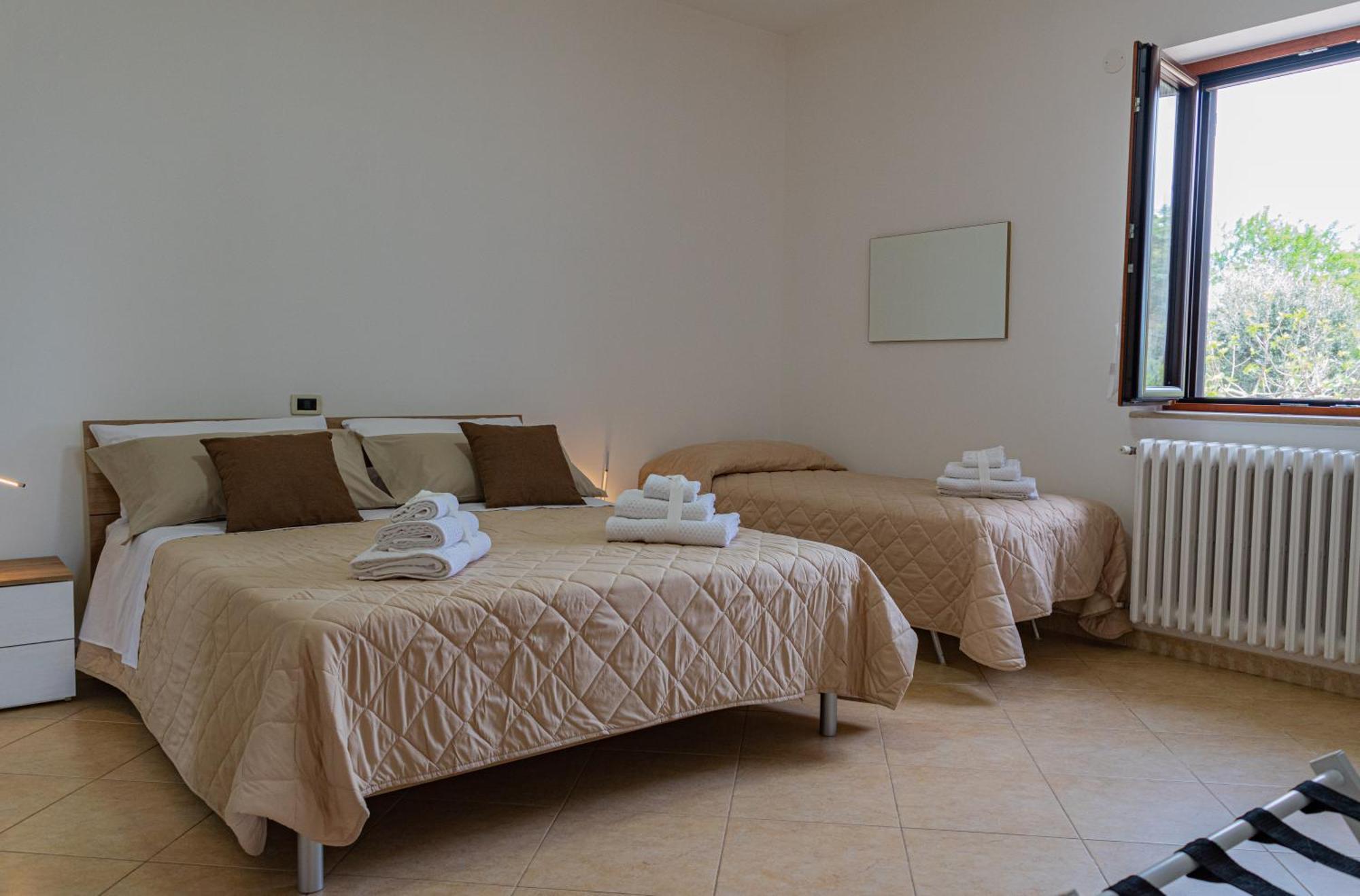 Country Home Crispiano Luaran gambar